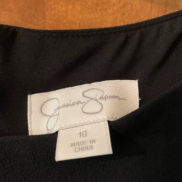 Black dress - Picture 4 of 4